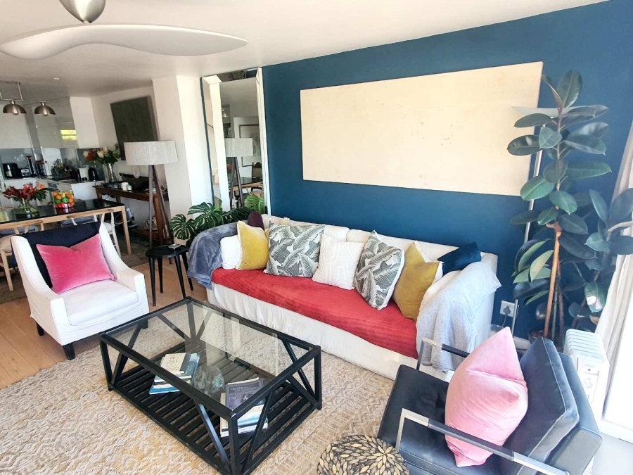 To Let 2 Bedroom Property for Rent in Green Point Western Cape